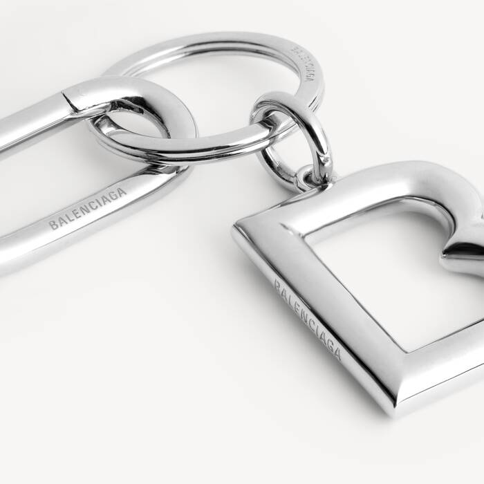 B Keyring in Shiny Silver | Balenciaga United Kingdom EN - Image 2