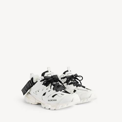 zapatillas track shirt