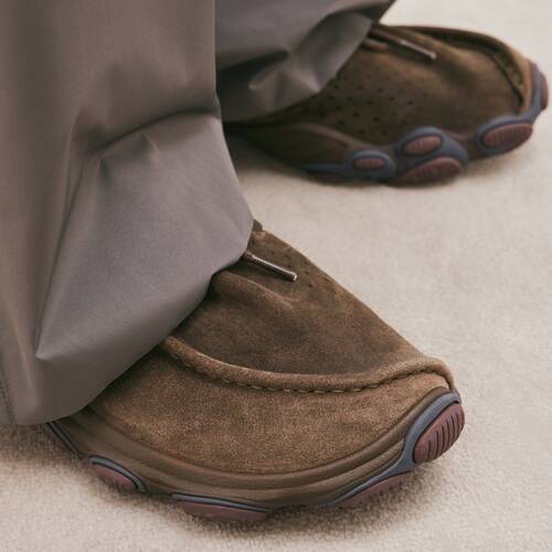 pace sneaker