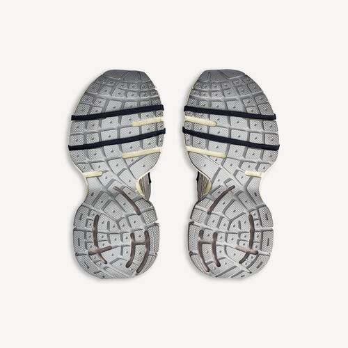 3xl split logo sneaker