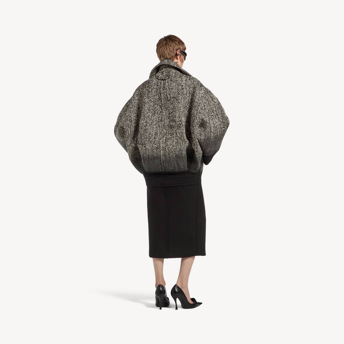 Women's Long Cocoon Coat in Black/white | Balenciaga Spain EN - Image 4