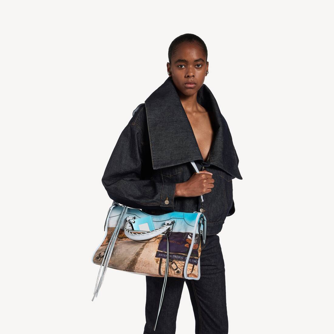 Women's Le City Bag Medium in Blue | Balenciaga United States EN - Image 8