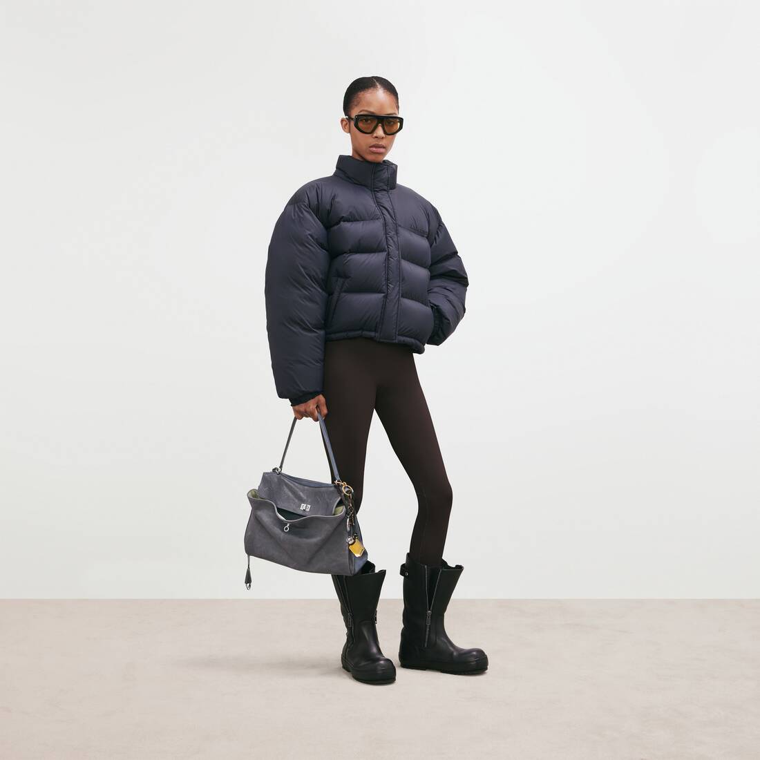 Women's Round Puffer in Dark Navy | Balenciaga France EN - Image 2