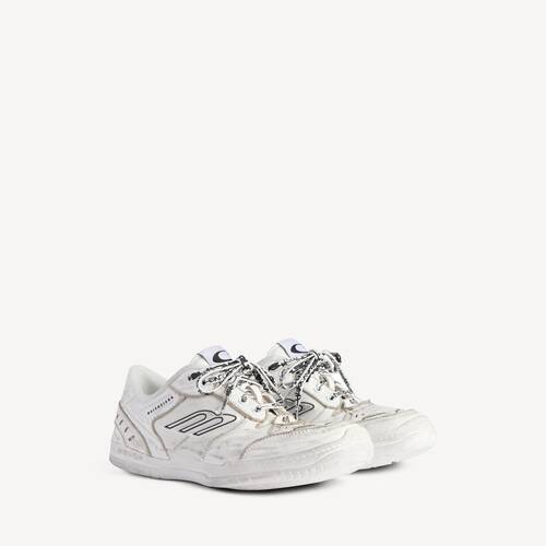 hamptons medium worn-out sneaker