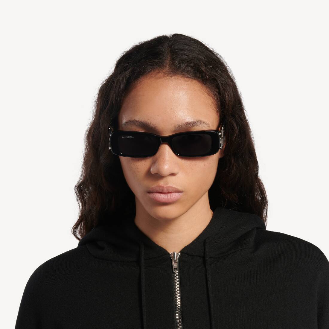 Women's Dynasty Rectangle Sunglasses in Black | Balenciaga Macau SAR EN - Image 6