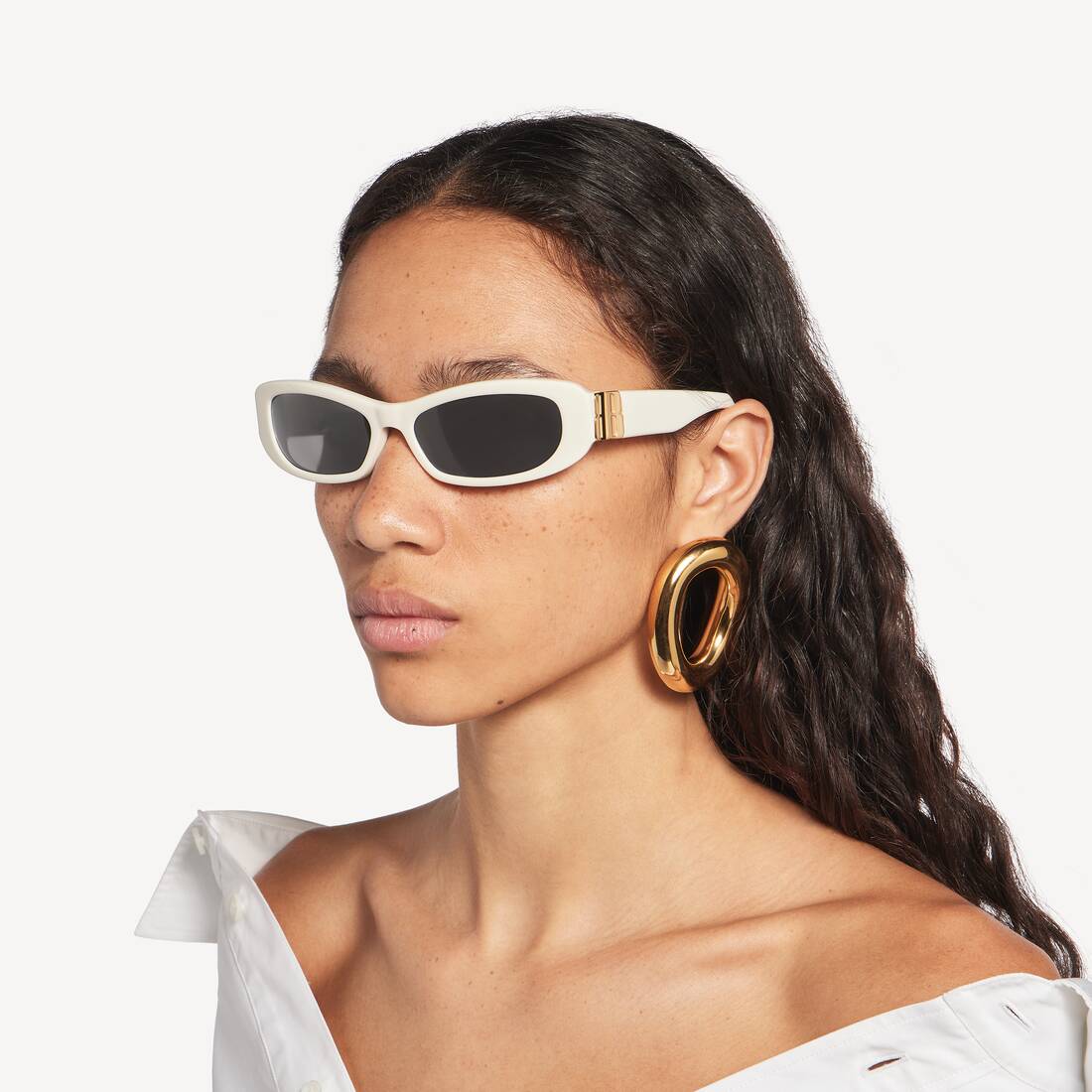 Women's Cosmo Rectangle Sunglasses in Off White | Balenciaga United States EN - Image 6