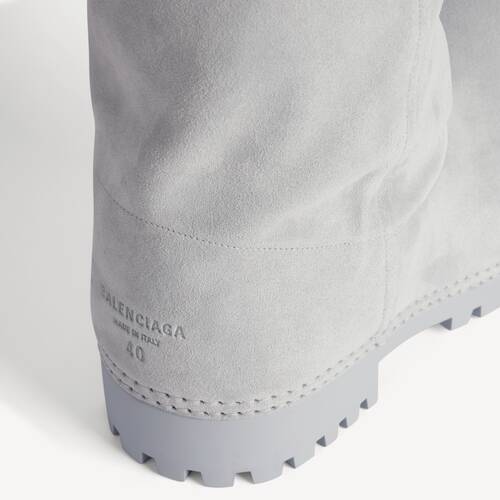 bota alta alaska fur