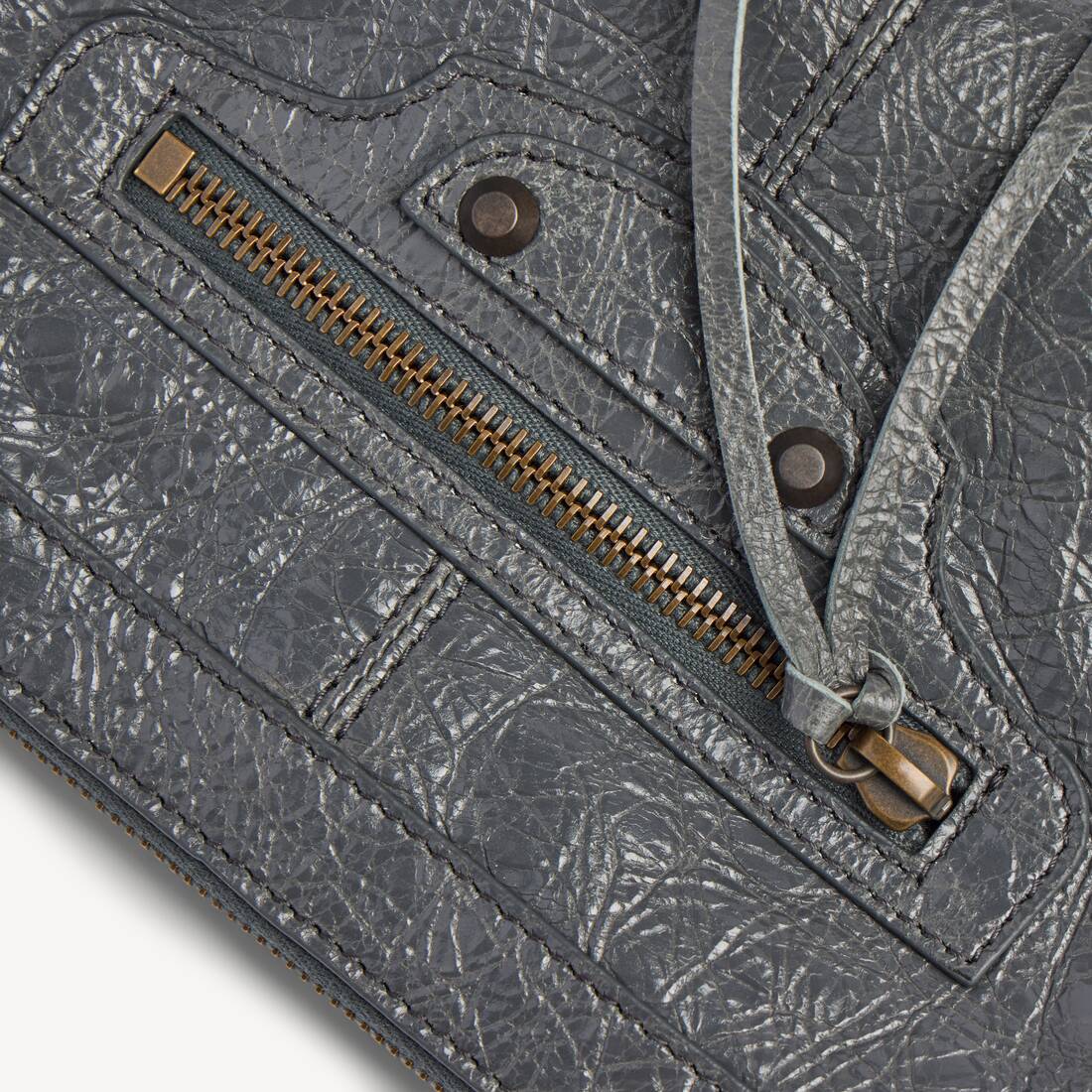 Bolso Le City Moto Mini para Mujer en Roca Volc&aacute;nica | Balenciaga Espa&ntilde;a ES - Image 6