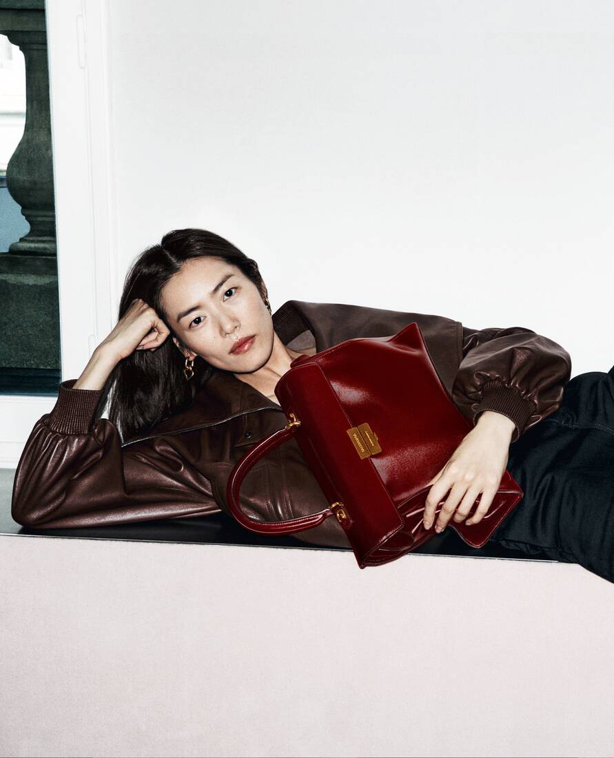 Balenciaga Official Online Boutique AU - Image 1