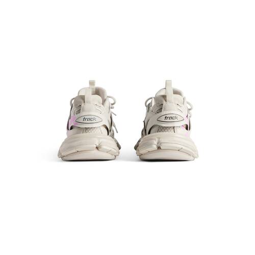 track signature sneaker