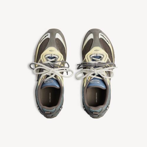 sneaker radar gradient lines