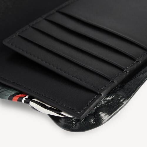 chips passport holder