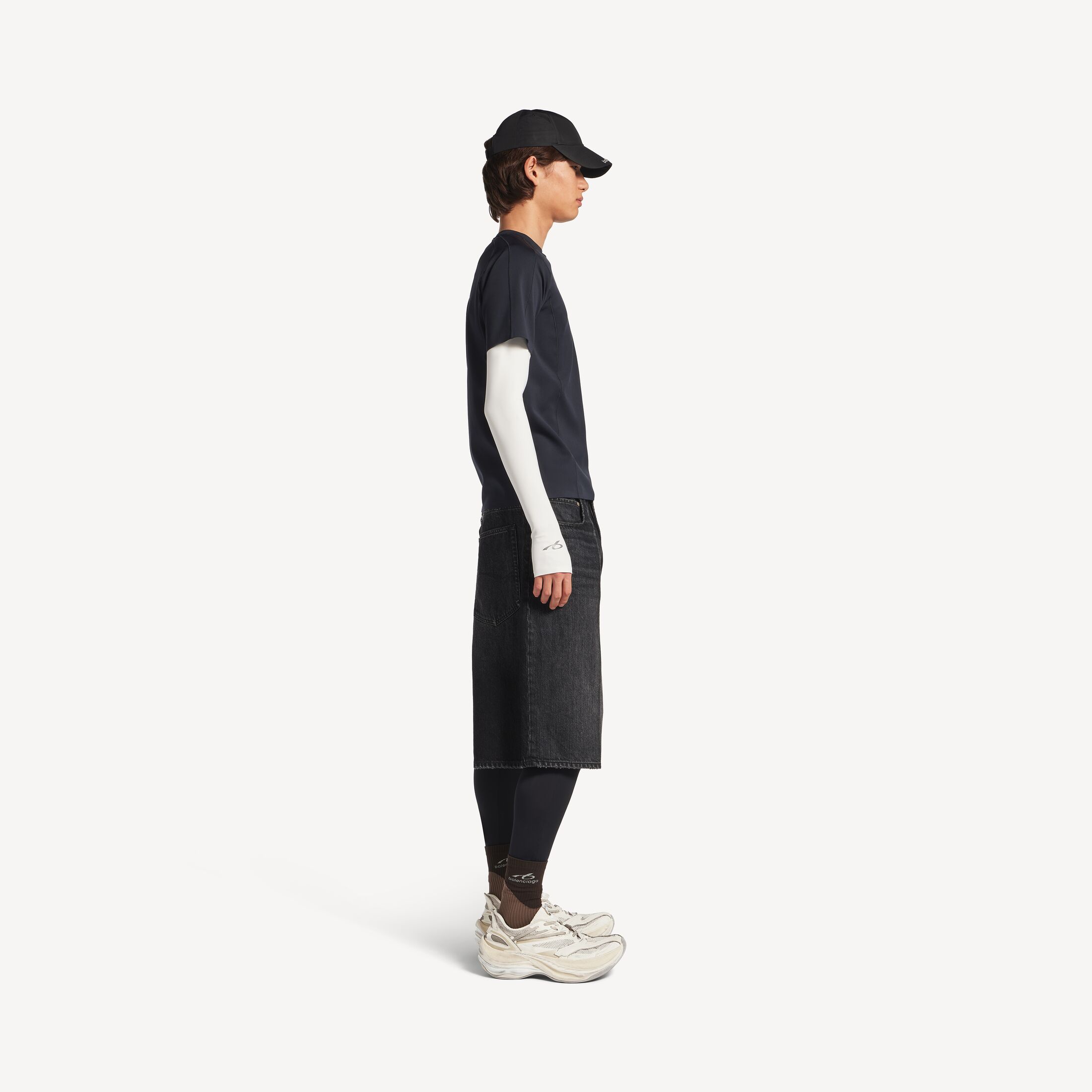 발렌시아가 남성 테크웨어 긴소매 티셔츠 (네이비/화이트) A000NQTUVN78502