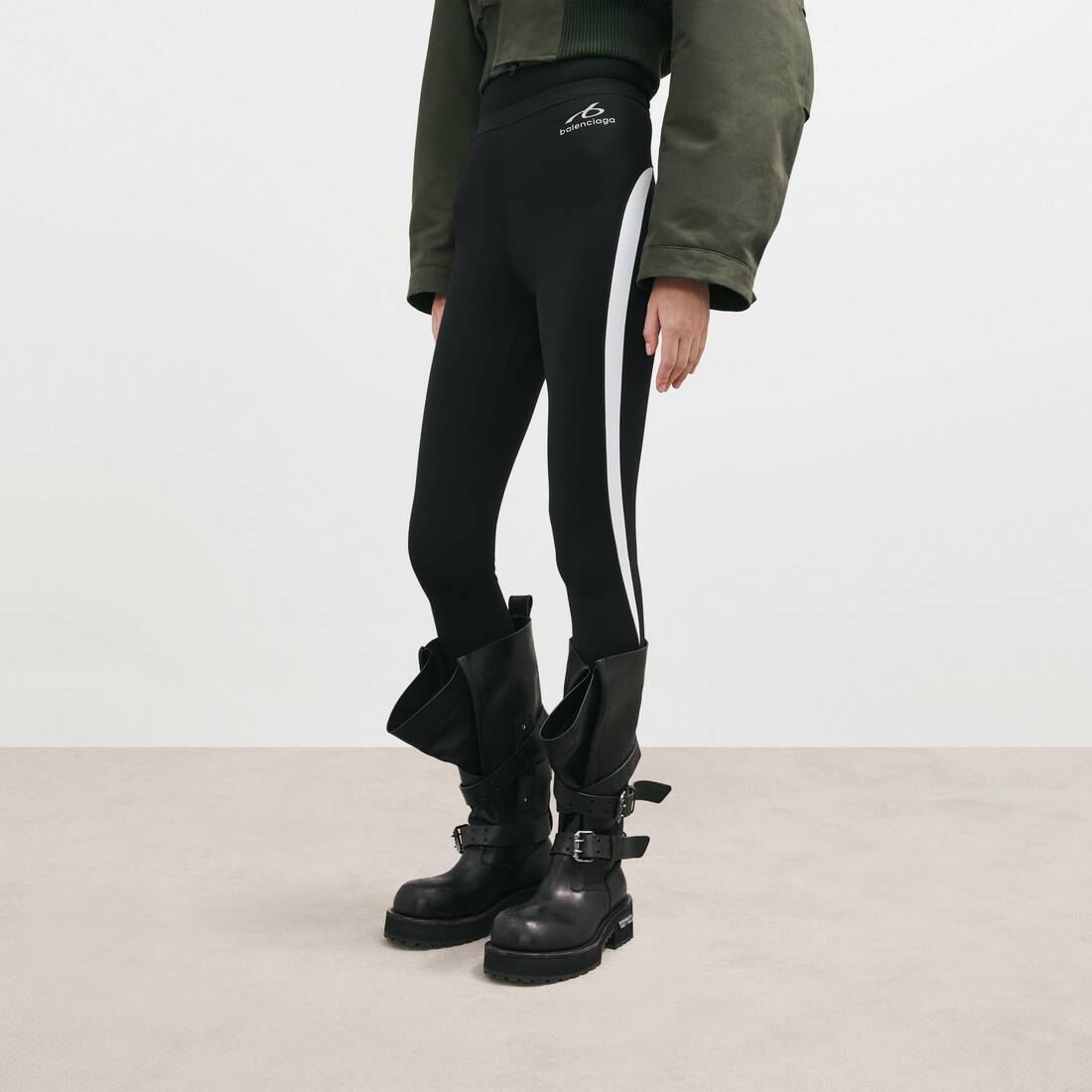 Women's Techwear Leggings in Black/white | Balenciaga Hong Kong SAR EN - Image 4