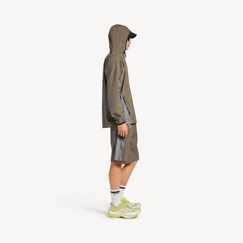 chaqueta con cremallera techwear