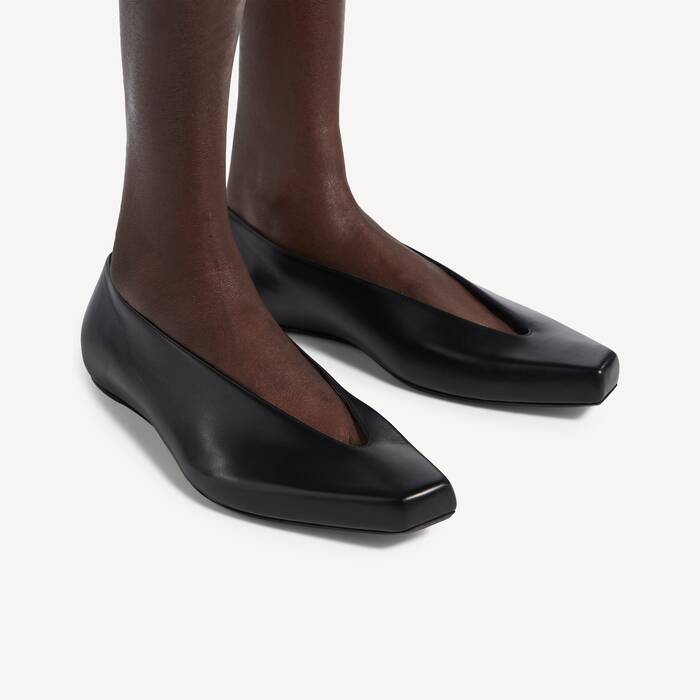 Women's Duchesse Ballerina Flat in Black - Women | Balenciaga United Kingdom EN - Image 3