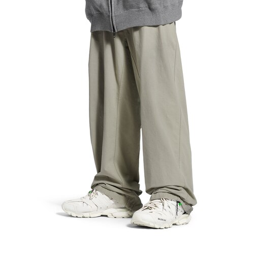 track trainers with charms