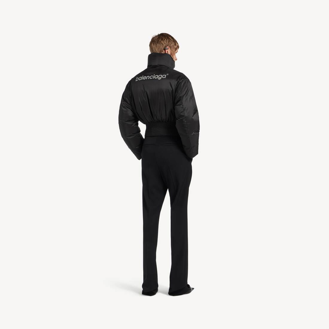 Women's Bodies Cropped Puffer in Black | Balenciaga United Arab Emirates EN - Image 4
