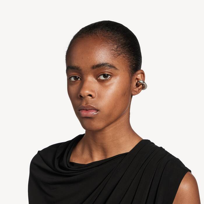 Women's Eisa Xs Ear Cuff in Shiny Silver - Women | Balenciaga United Kingdom EN - Image 2