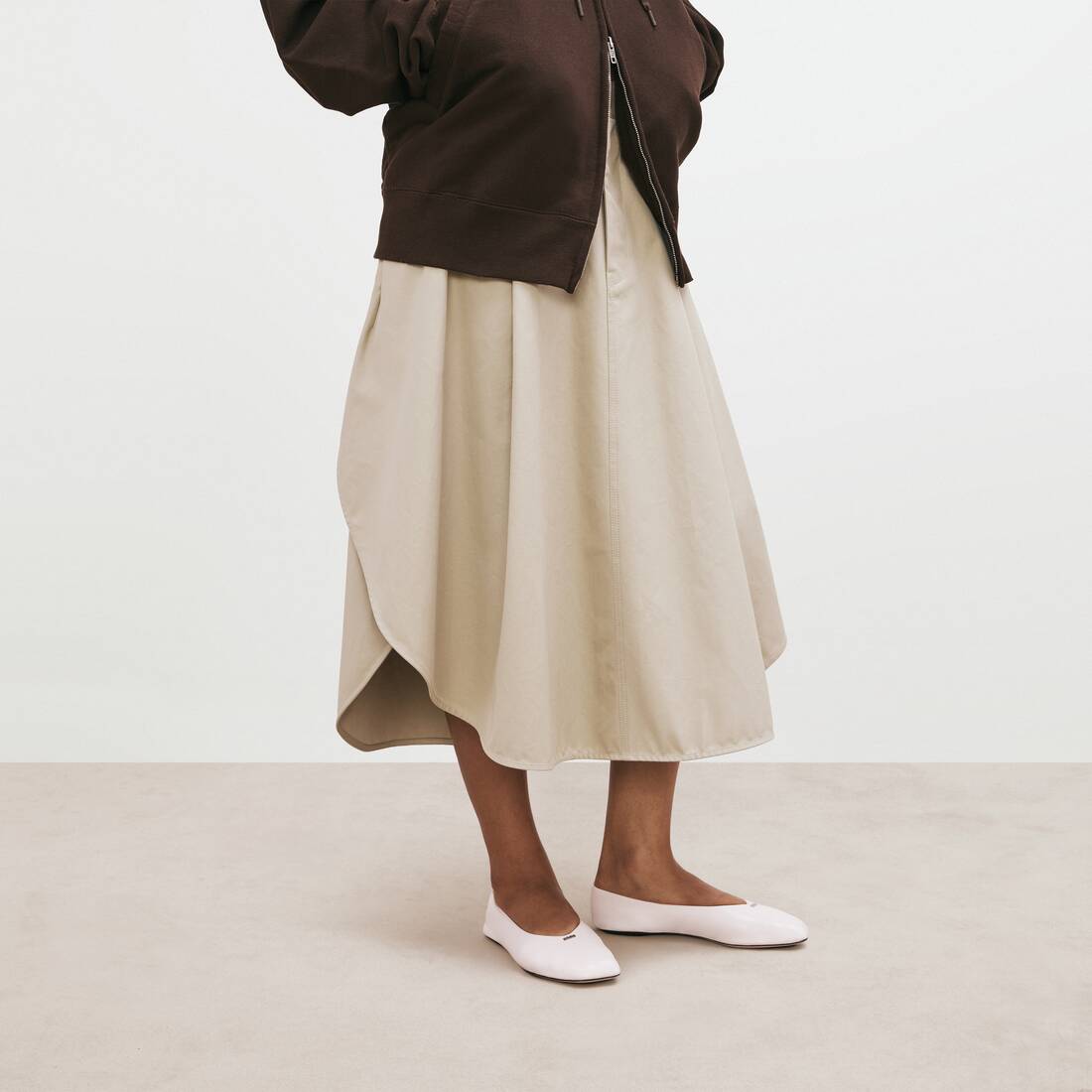 Women's Tulip Skirt in Light Beige | Balenciaga United States EN - Image 5