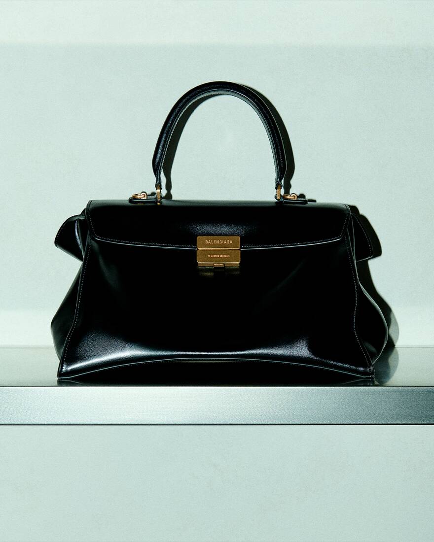 Hourglass Avenue Bags