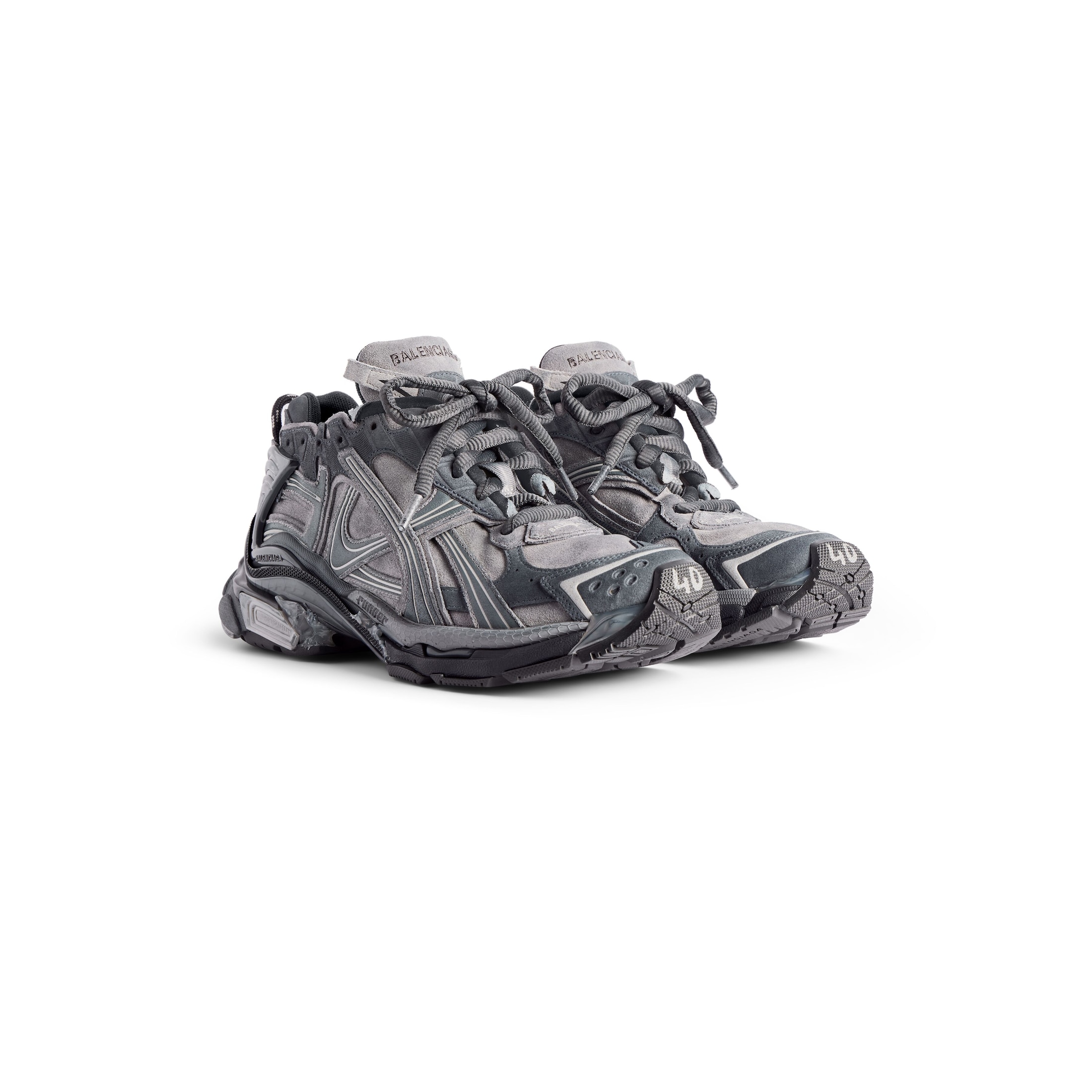 runner sneaker