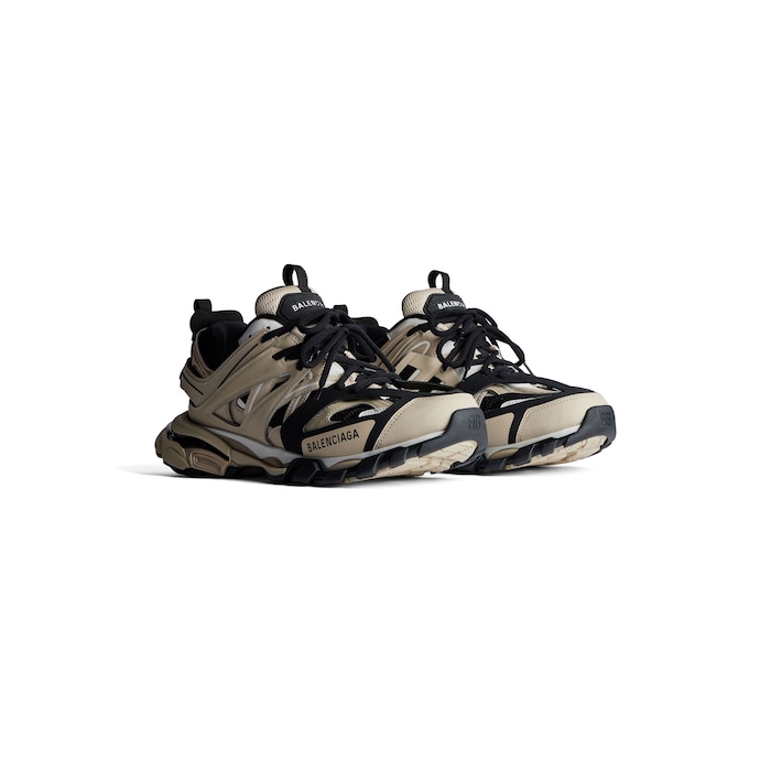 track sneaker