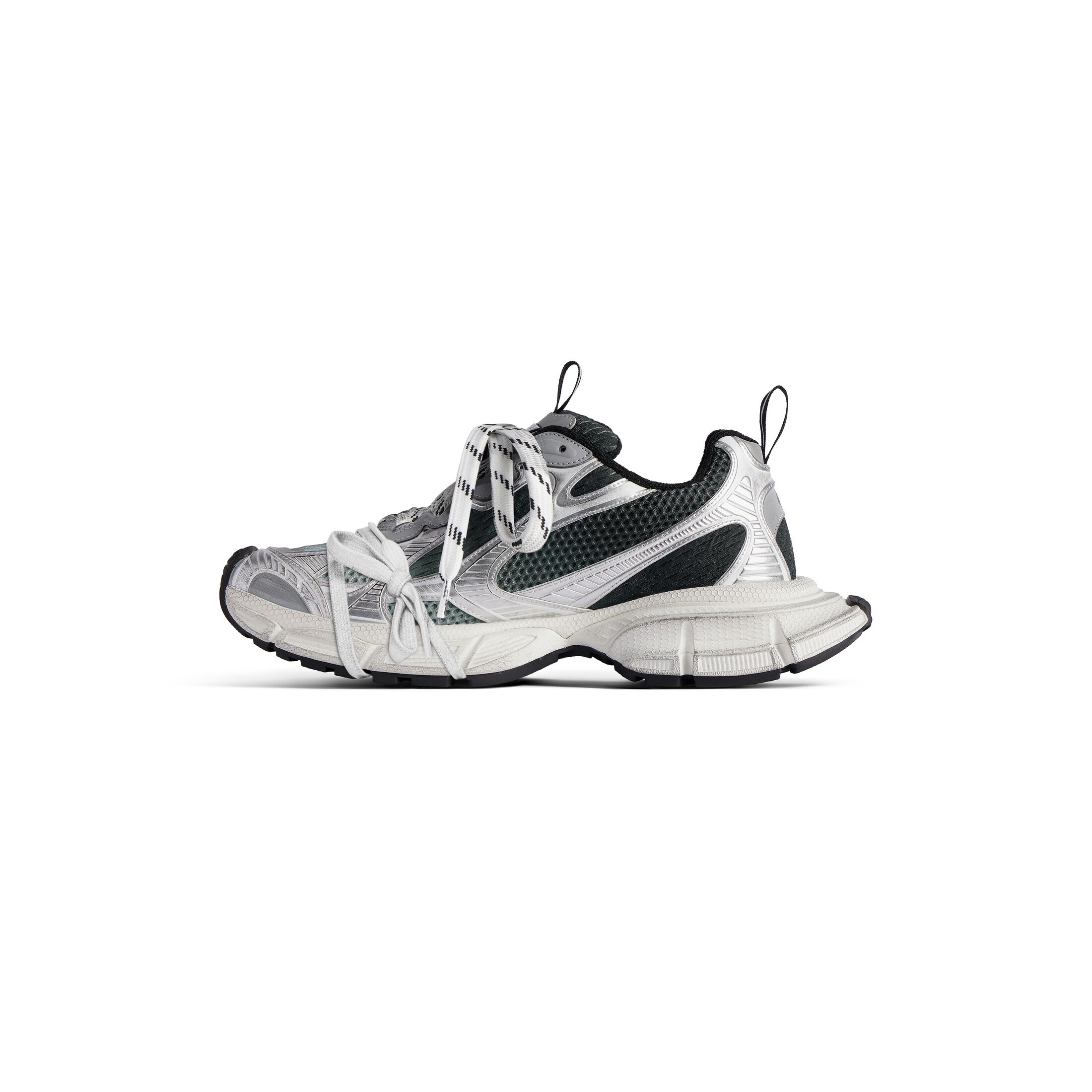 3xl gradient sneaker