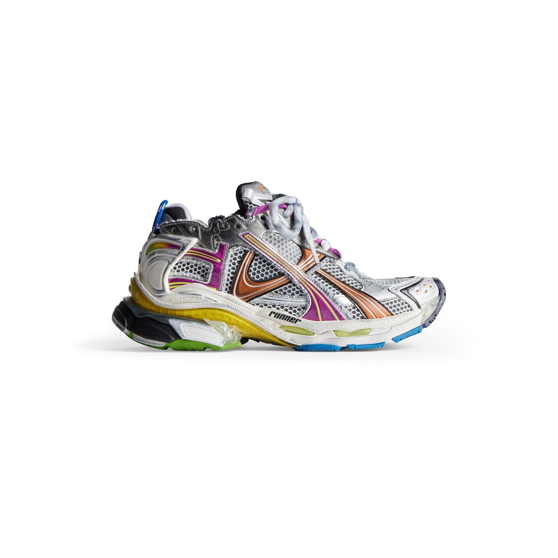runner sneaker