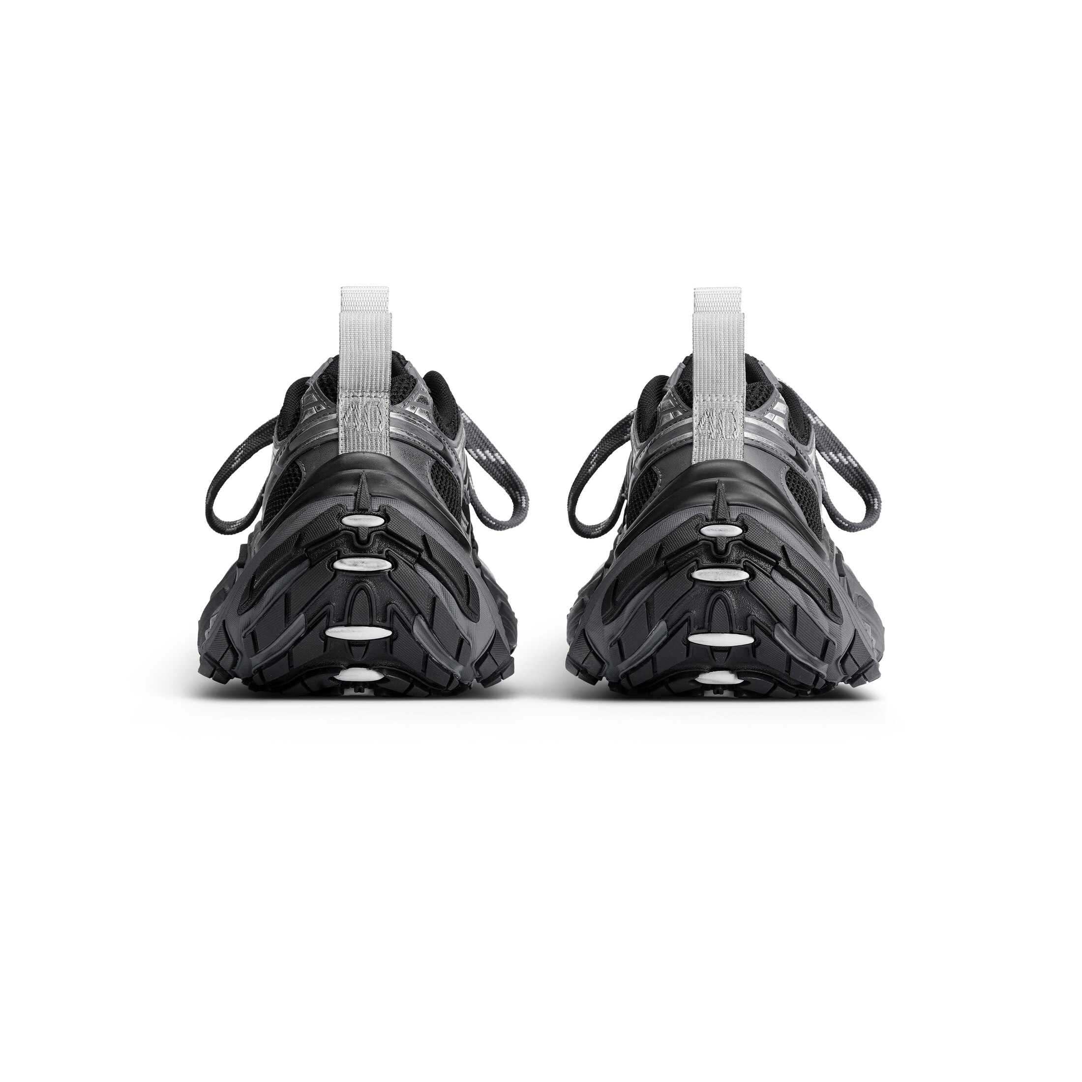 6xl sneaker