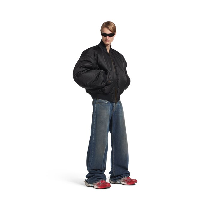 3xl toe spray sneaker