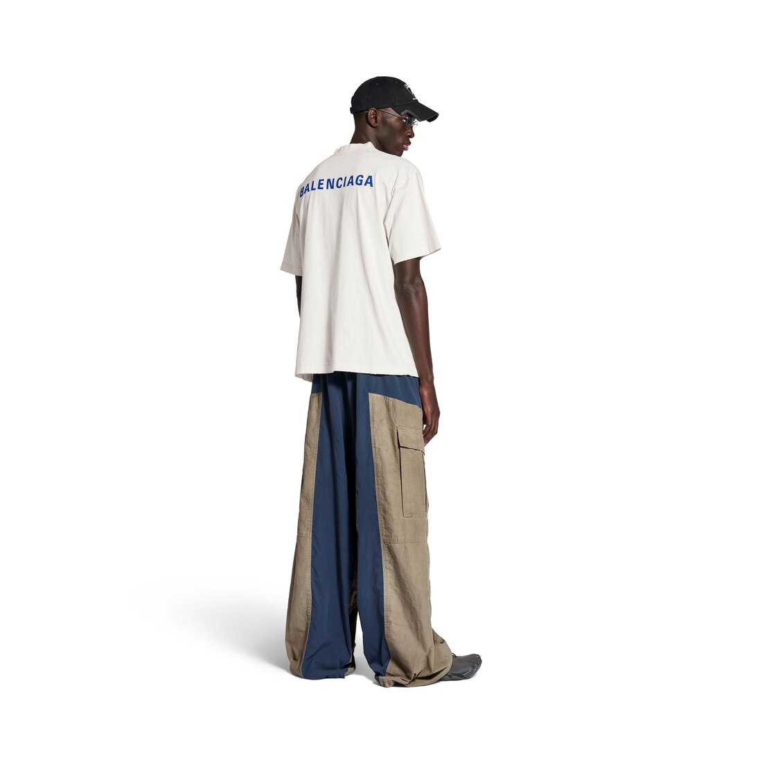 Balenciaga Back T-shirt Medium Fit in Dirty White/blue