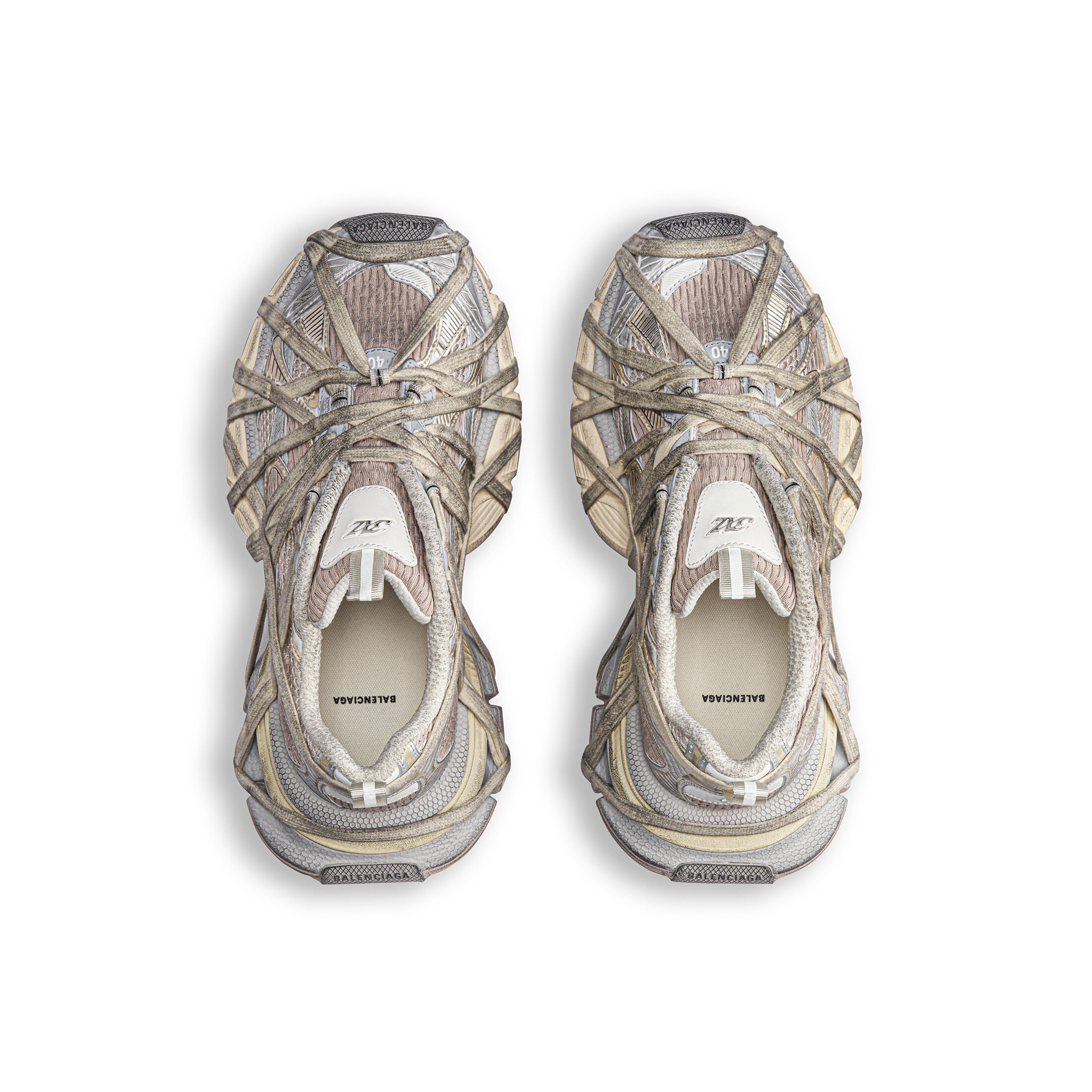 3xl extreme lace sneaker