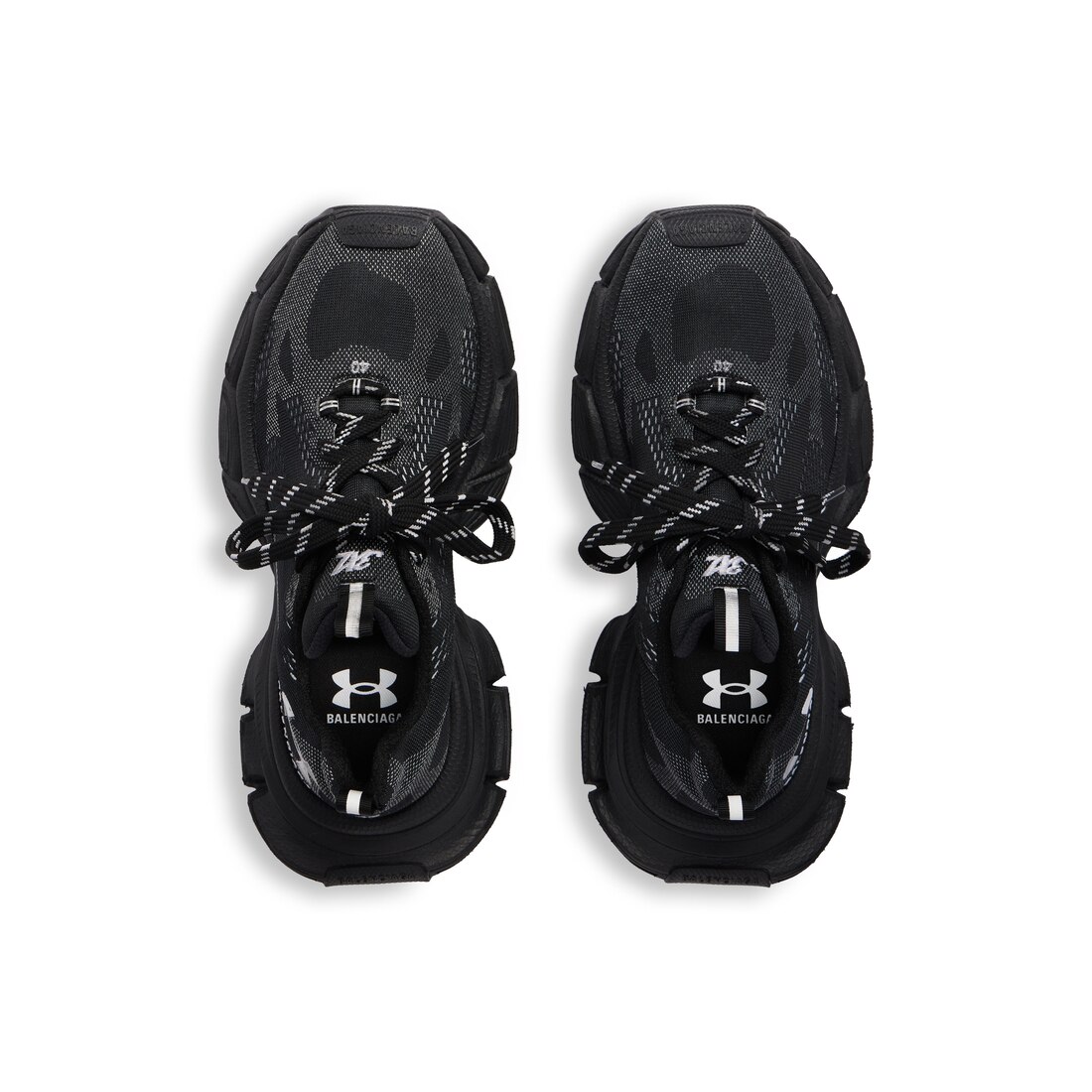 ホワイト の ウィメンズ Under Armour® 3XL Knit スニーカー