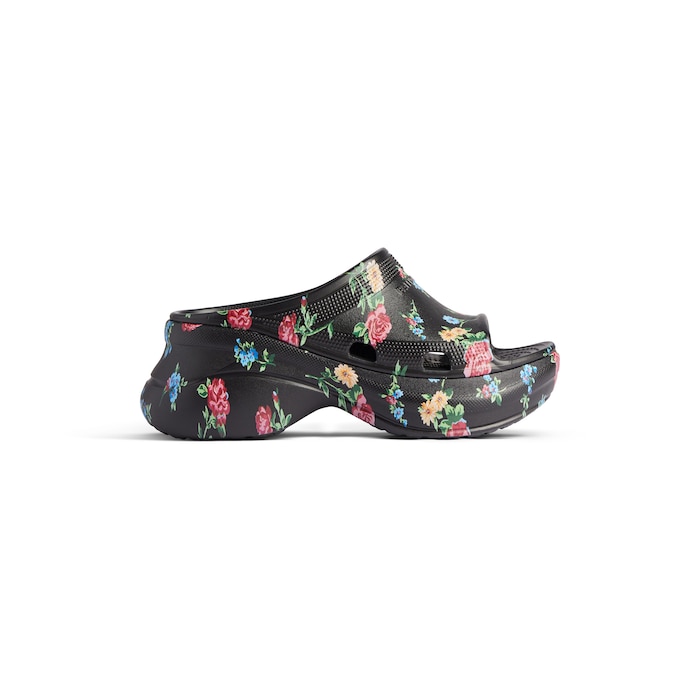 pool crocs™ スライドサンダル