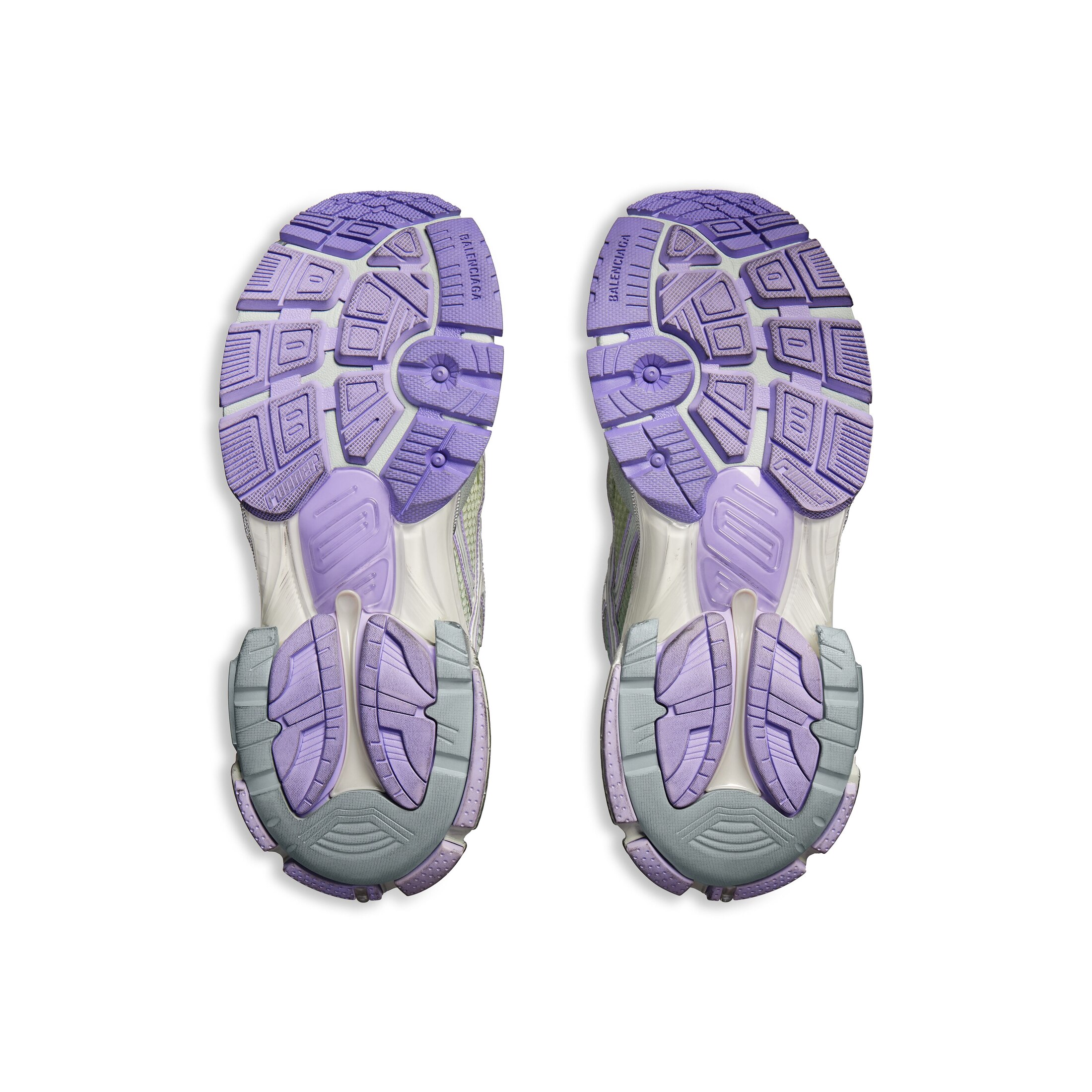runner gradient sneaker