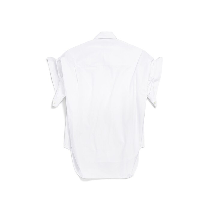 chemise à manches rentrées