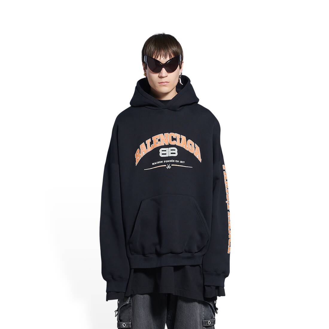 Áo hoodie nữ BALENCIAGA 1250k LienFashionvn  HỆ THỐNG ORDER SỈ LẺ C   lien fashion