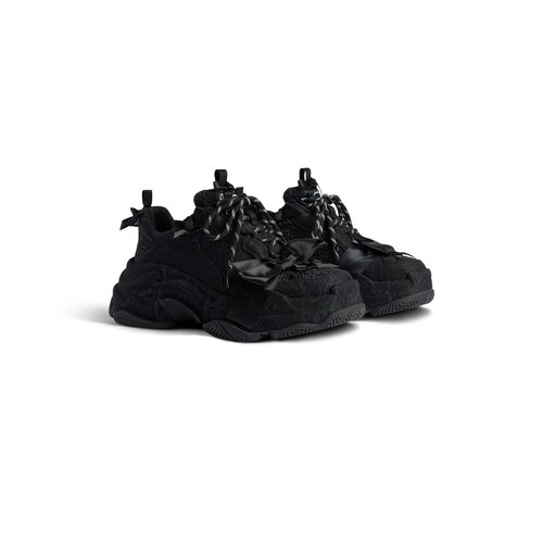 triple s lace sneaker