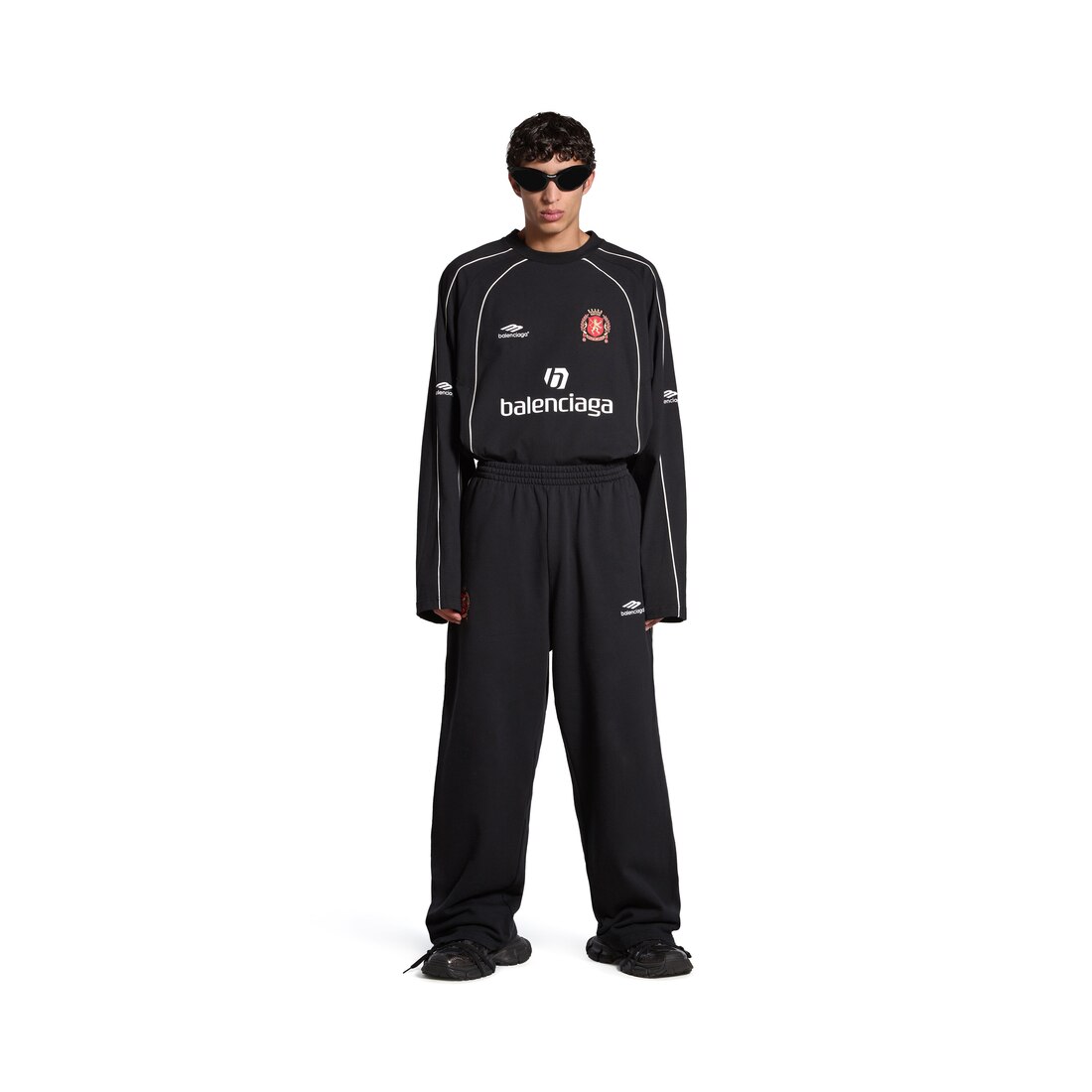 Men's Soccer Baggy Sweatpants in Black/white