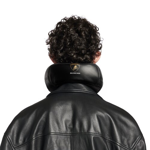 almohada de viaje balenciaga | automobili lamborghini