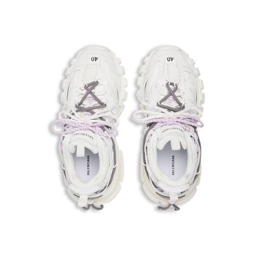 track trail laces sneaker