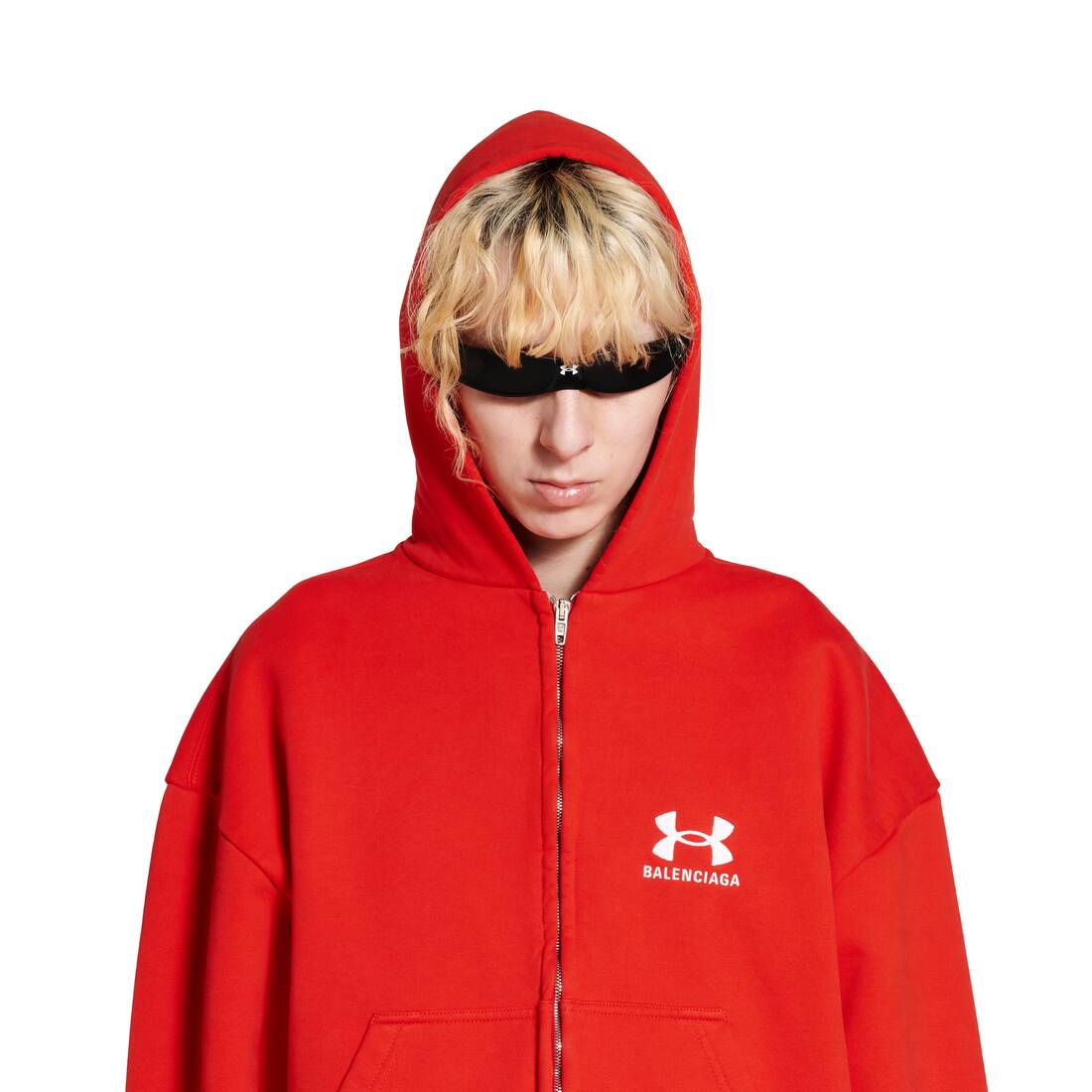 Under Armour® ジップアップ フーディー レギュラーフィット で レッド ...