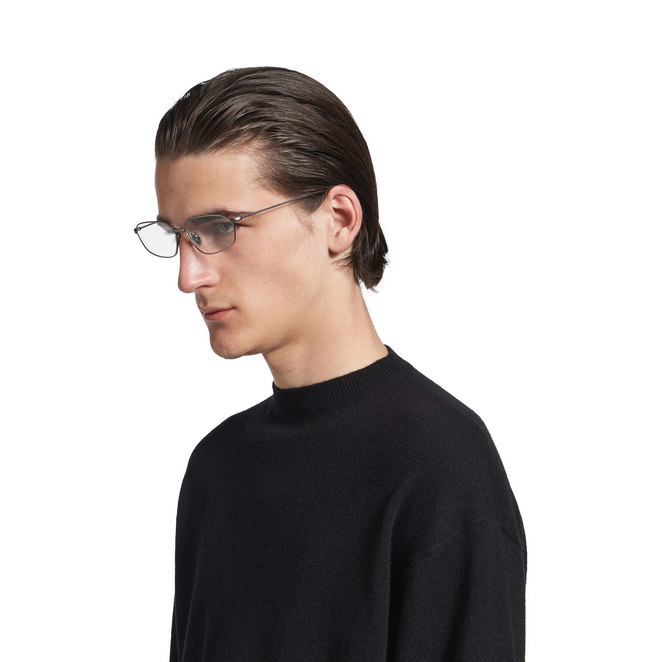 editorial oval sunglasses