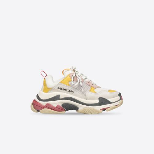 balenciaga triple s devant