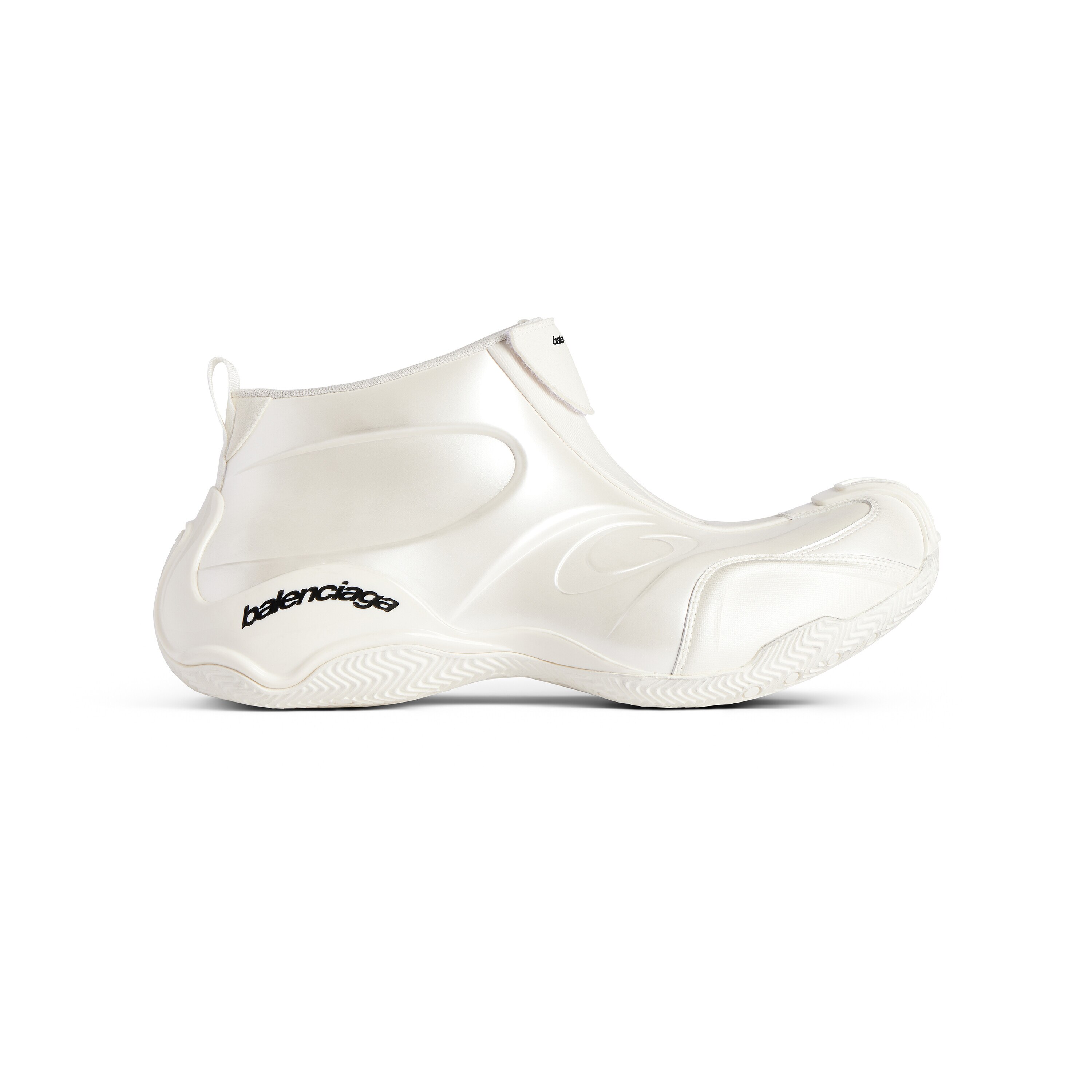 夏の断捨離！balenciaga basketball 01 jetcap