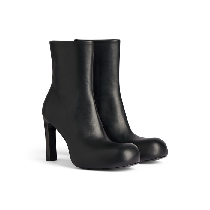 BALENCIGA スタッズシューズ　36 BALENCIAGA バレンシアガ ハトメスタッズミュール ブラック