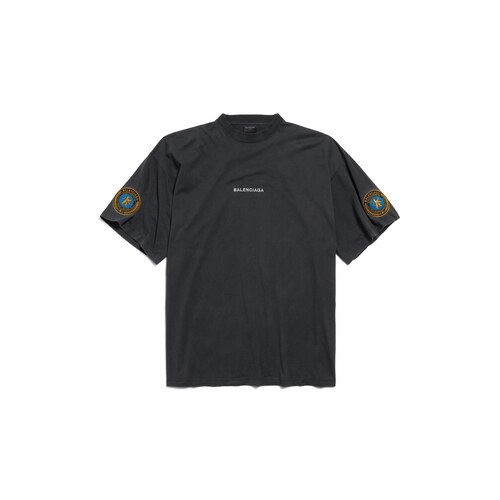 t-shirt uniform merch oversize