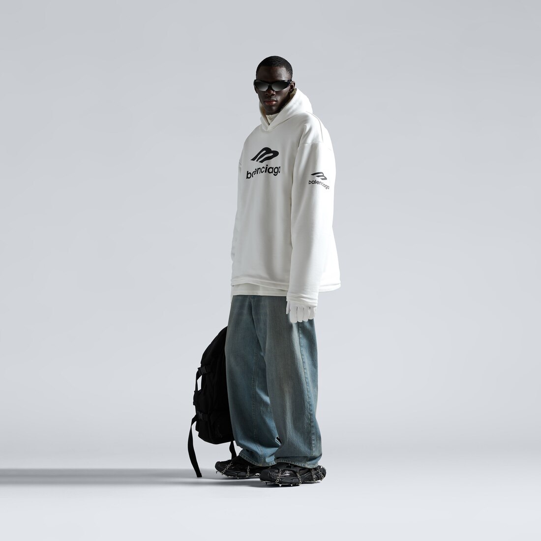 Balenciaga Hoodie Oversized in Off White