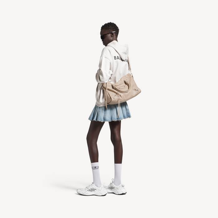 Women's Le City Bag Medium in Beige - Women | Balenciaga Hong Kong SAR EN - Image 3